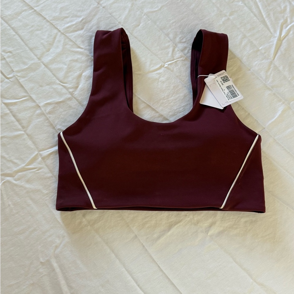 Lululemon Seamless Scoop Sports Bra with cut out in back- Burgundy bay size 6 - Picture 6 of 8